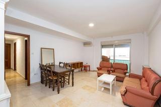 Location Appartement  Calle pedro antonio de alarcón. Atencion estudiantes se reserva para el siguiente curso en calle