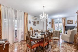 Appartement  Carretera de málaga. En el barrio de angustias, al noroeste de la ciudad y pertenecie