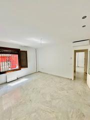 Lloguer Pis  Calle ancha de la virgen. Disponibilidad inmediata piso sin muebles de dos habitaciones y