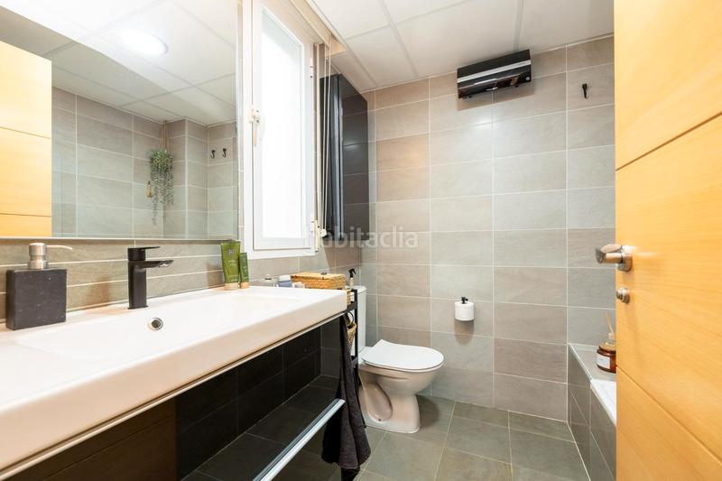 Foto 5fef67c4-de16-47e1-b2f5-557abcd03125. Piso ¡tu próximo hogar te está esperando! ?? ubicación: , junto al futuro centro médico te presentamos este acog en Alhendín