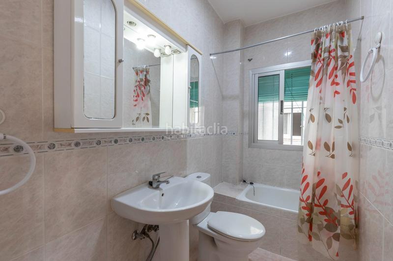 Foto 4559cba8-4b03-40dd-8bc3-0a4ace56e1c6. Piso  en venta con excelente ubicación y amplios espacios se ofrece estupendo piso en venta, ideal para familias o como inversión. en Maracena