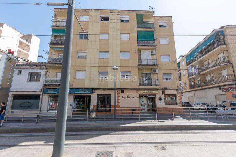 Foto 8520a216-3c03-4fb1-9c73-9328e6fbe516. Piso  en venta con excelente ubicación y amplios espacios se ofrece estupendo piso en venta, ideal para familias o como inversión. en Maracena