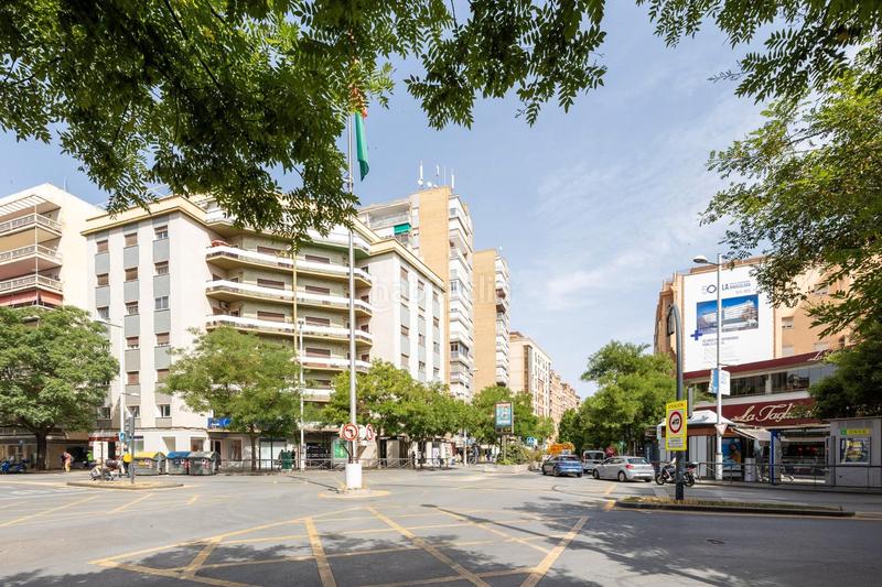 Foto 16b2ca90-60cd-4aa5-99e7-5c8fbe789505. Piso oportunidad unica en altura, planta duodecima, 194 metros cuadrados, zona muy consolidada y todo tipo de servicios, metro, bus, ba en Granada