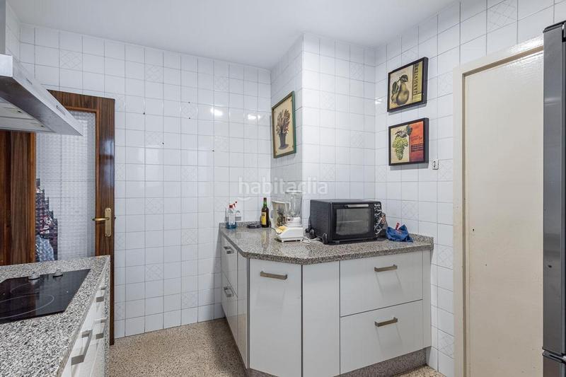 Foto 2cabaa3d-1b62-43a8-ab4c-a8a181cccba1. Piso ¿buscas una vivienda con excelente ubicación y distribución funcional? esta propiedad lo tiene todo: se encuentra en el corazón de en Granada