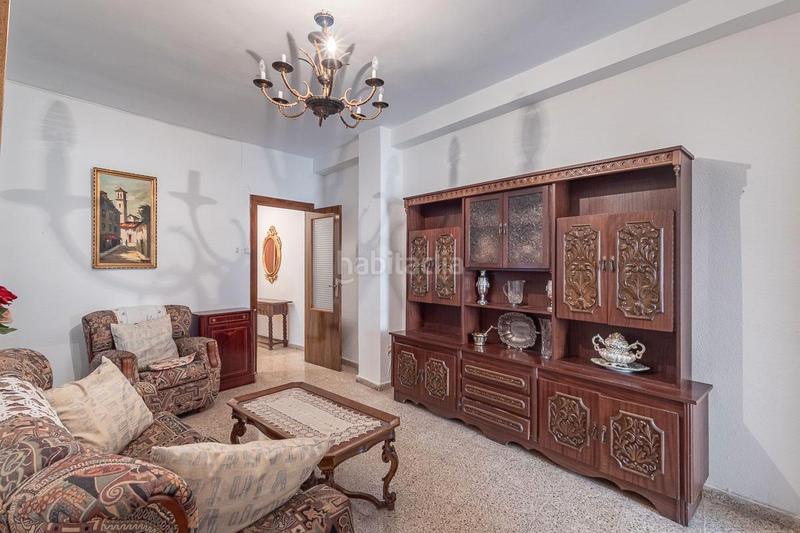 Foto cc162467-3082-4694-9434-d9128a54912e. Piso ¿buscas una vivienda con excelente ubicación y distribución funcional? esta propiedad lo tiene todo: se encuentra en el corazón de en Granada
