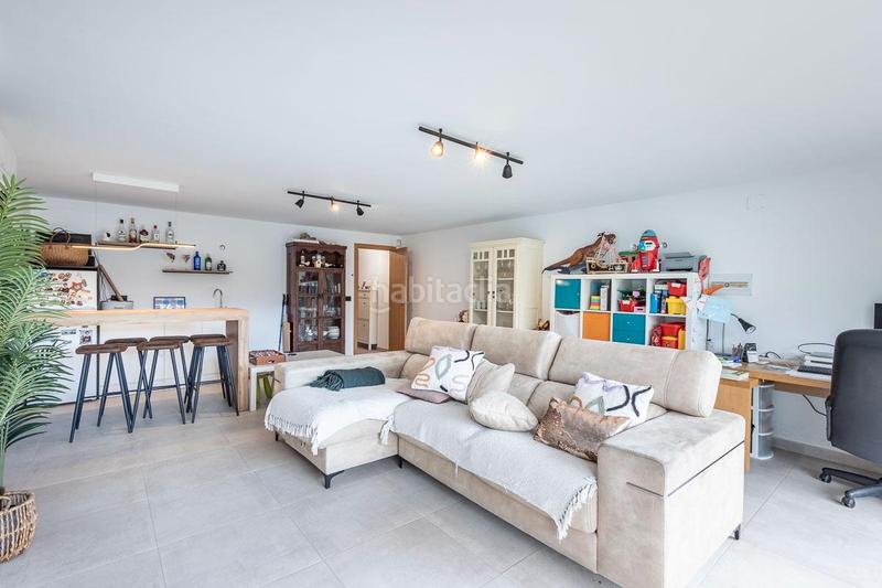 Foto 14e4a9a1-b3b5-4ed1-b0c2-019525abb88f. Chalet te presentamos tu futuro hogar en uno de los residenciales más conocidos de toda la ciudad de granada. situada a menos de de 10 m en Albolote