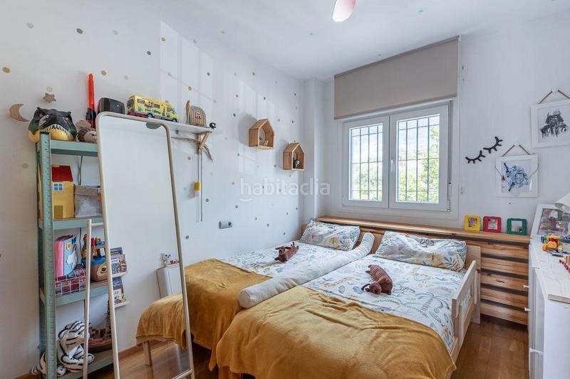 Foto 47c8ee92-ff4d-4d0b-8c2f-f0be24a8fcd1. Chalet te presentamos tu futuro hogar en uno de los residenciales más conocidos de toda la ciudad de granada. situada a menos de de 10 m en Albolote