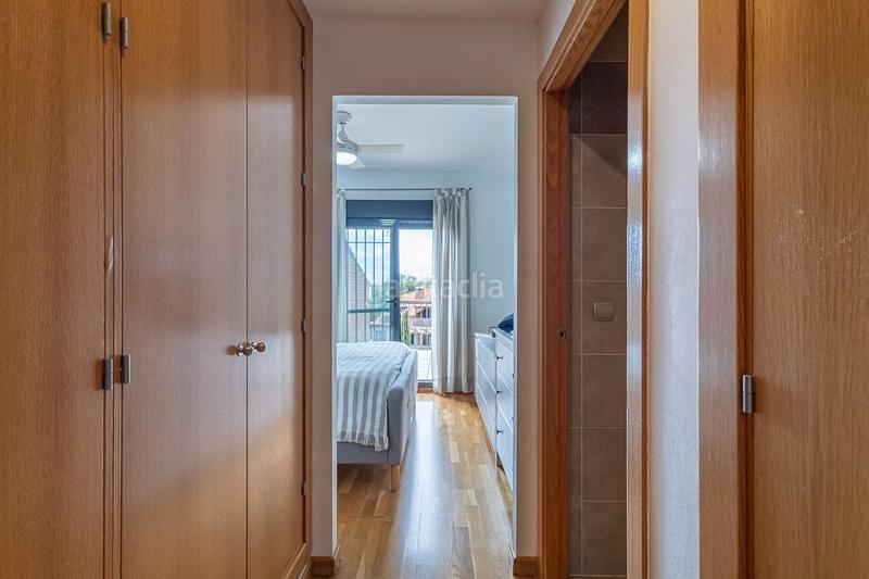 Foto d5358b56-877d-444a-a8c7-036d81a99d80. Chalet te presentamos tu futuro hogar en uno de los residenciales más conocidos de toda la ciudad de granada. situada a menos de de 10 m en Albolote