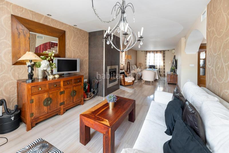 Foto 11b1ad49-0217-4944-a79b-d3140772fce2. Casa pareada sale a la venta una fantastica vivienda unifamiliar pareada se trata de una vivienda con una parcela de 187 m2 y 225 m2 construid en Huétor Vega