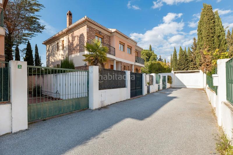 Foto 8cbc5486-3506-4dfa-ae3a-7cae57bc5e84. Casa pareada sale a la venta una fantastica vivienda unifamiliar pareada se trata de una vivienda con una parcela de 187 m2 y 225 m2 construid en Huétor Vega
