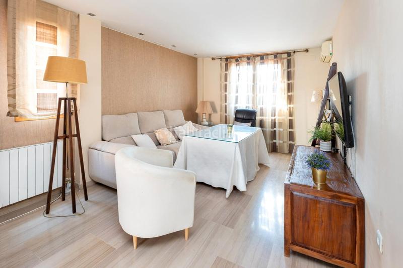 Foto 98ace789-9476-46cf-9423-58eb133772fe. Casa pareada sale a la venta una fantastica vivienda unifamiliar pareada se trata de una vivienda con una parcela de 187 m2 y 225 m2 construid en Huétor Vega