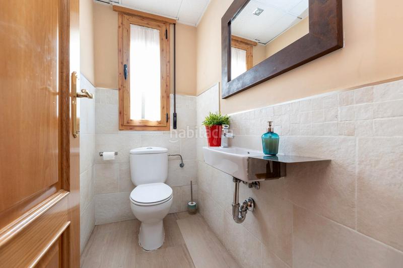 Foto ba38182f-9aec-45ab-bea7-657469f1b7d3. Casa pareada sale a la venta una fantastica vivienda unifamiliar pareada se trata de una vivienda con una parcela de 187 m2 y 225 m2 construid en Huétor Vega