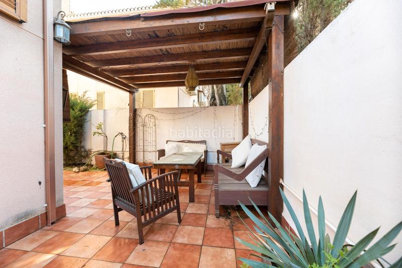 Foto d5bcfbca-fc26-4f7d-abc6-a94e2d296327. Casa pareada sale a la venta una fantastica vivienda unifamiliar pareada se trata de una vivienda con una parcela de 187 m2 y 225 m2 construid en Huétor Vega