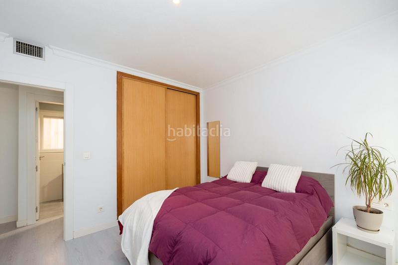 Foto 31a00383-a337-4683-977e-4f98881c3d74. Piso ubicado en pleno corazón , junto a ´el corte inglés´, este encantador apartamento de un dormitorio es ideal para quienes en Granada