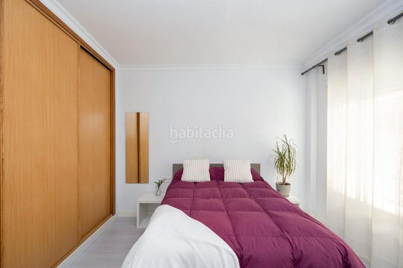 Foto bdfef792-e9da-4715-b21c-bd4ce60ecf0f. Piso ubicado en pleno corazón , junto a ´el corte inglés´, este encantador apartamento de un dormitorio es ideal para quienes en Granada