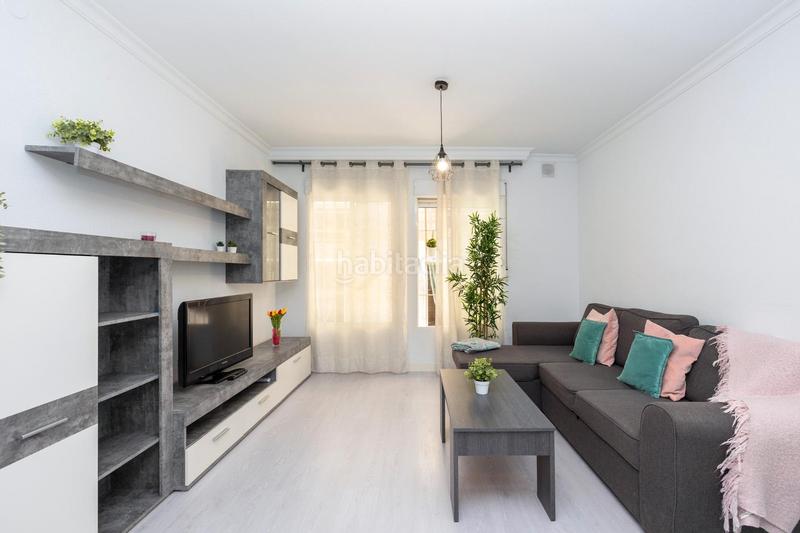 Foto ceec8335-a8c7-4242-ac57-06baa28f814b. Piso ubicado en pleno corazón , junto a ´el corte inglés´, este encantador apartamento de un dormitorio es ideal para quienes en Granada
