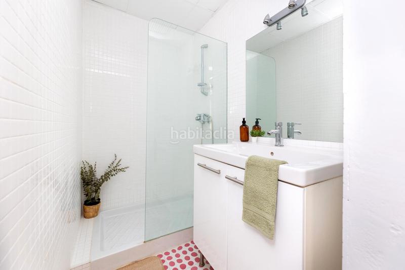 Foto 97c1cb64-004a-4b36-be38-f2337272c83c. Piso ¡inversión única en el corazón turístico de la ciudad! este exclusivo piso, situado en la calle san jerónimo, junto a la catedral, en Granada