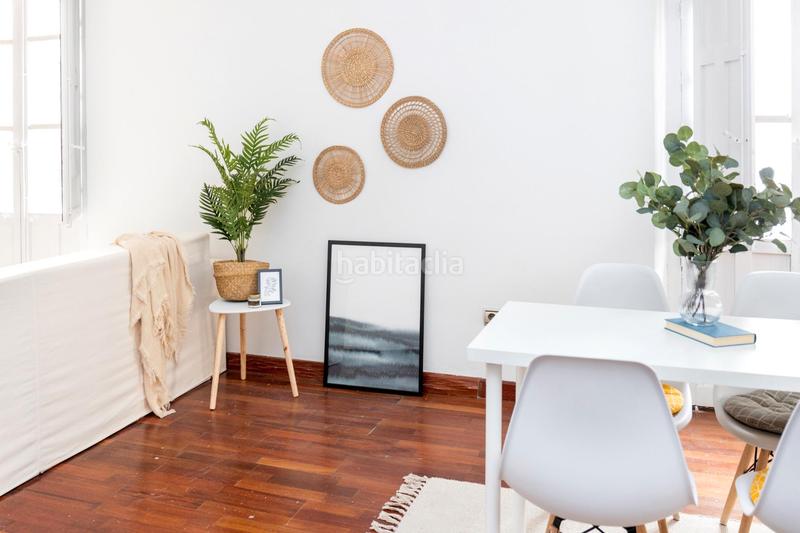 Foto be096e9b-a4f2-4cb9-9c66-cb8d345515d6. Piso ¡inversión única en el corazón turístico de la ciudad! este exclusivo piso, situado en la calle san jerónimo, junto a la catedral, en Granada