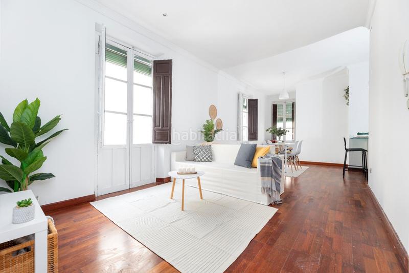 Foto e4e93065-b75d-44ff-a23f-5502c65f0e4d. Piso ¡inversión única en el corazón turístico de la ciudad! este exclusivo piso, situado en la calle san jerónimo, junto a la catedral, en Granada