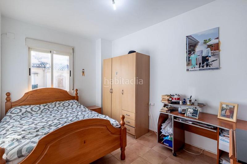 Foto f4bc1608-a69d-4bff-b1e0-1ead06c90be7. Casa adosada encantadora vivienda en una de las zonas más demandadas , zona bellavista. cercana a múltiples servicios, a escasos minuto en Cájar