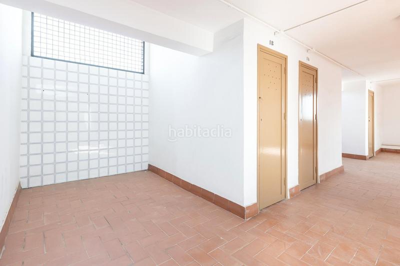 Foto 7a768e72-59f9-43b7-901d-0396fc288152. Piso ¡oportunidad única! vivienda situada junto a mondragones-traumatología, en la planta primera de un edificio en una zona privada y en Granada