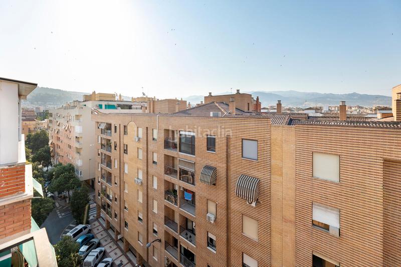Foto 03dfa6e8-ea5a-49f1-b641-b18d1df32715. Ático  con terraza y vistas en el corazón – barrio figares imagina despertar cada mañana con la ciudad a tus en Granada