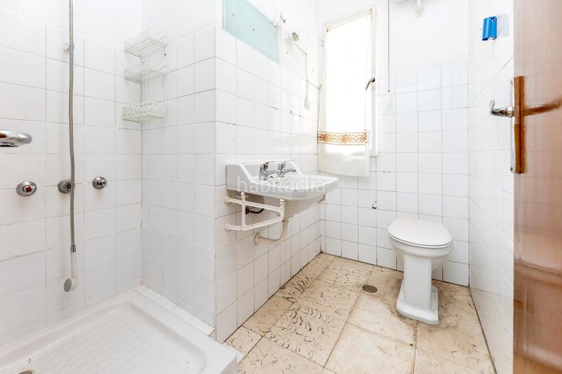 Foto f4700ff8-54ac-4724-8f27-65c63ae9c659. Ático  con terraza y vistas en el corazón – barrio figares imagina despertar cada mañana con la ciudad a tus en Granada