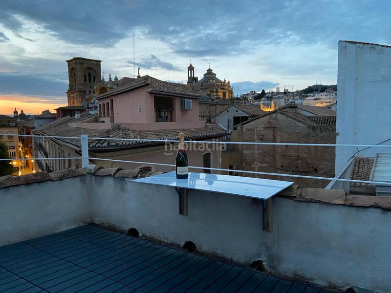 Foto afc428a4-a492-4d88-a09c-a93145b297f7. Ático se vende ático en edificio completamente rehabilitado en la emblemática zona de bib-rambla junto calle príncipe y a escasos metros en Granada