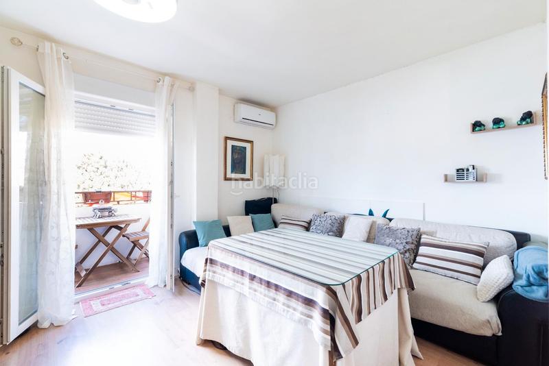 Foto 9ad2bbbc-edc0-4db3-b8ca-381c53d374e3. Piso os presentamos este espacioso y moderno piso de 100 m² construidos ideal para quienes buscan comodidad, luminosidad y una excelent en Albolote