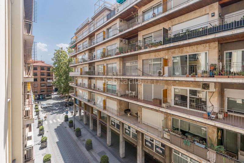 Foto 9f9cf673-3683-4d45-b97e-1638787db8a2. Piso descubre este magnífico piso en el corazón , ubicado en la emblemática calle ángel ganivet. con una superficie total de en Granada