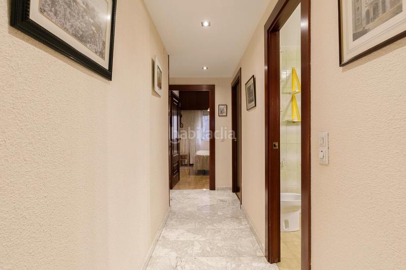 Foto 0aeb84a6-d4f8-49cb-b52f-1b06eb07f4e2. Piso ¡vive en el corazón con todo el confort y lujo que mereces! te presentamos esta espectacular propiedad situada en una en Granada