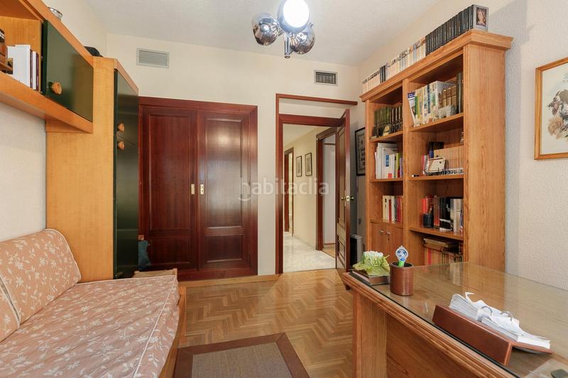 Foto 64a9b1f1-d2ca-4ffc-826c-1a90e1f4c4ef. Piso ¡vive en el corazón con todo el confort y lujo que mereces! te presentamos esta espectacular propiedad situada en una en Granada