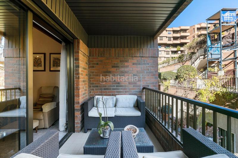 Foto f80c3432-1933-4bb1-a4bf-2ba732294f70. Piso ¡vive en el corazón con todo el confort y lujo que mereces! te presentamos esta espectacular propiedad situada en una en Granada