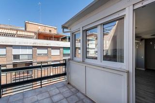 Appartement  Calle obispo hurtado. Presentamos un espectacular piso ubicado en una planta alta en e