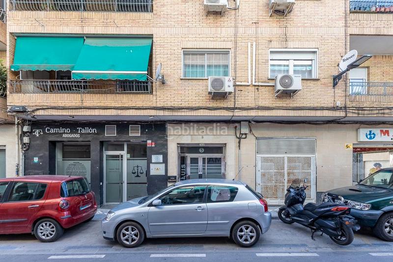 Foto 90bc926e-b1fa-44ea-871f-efd30df3e45f. Piso presentamos un espectacular piso situado en la encantadora localidad , situado junto al ayuntamineto y a me en Maracena