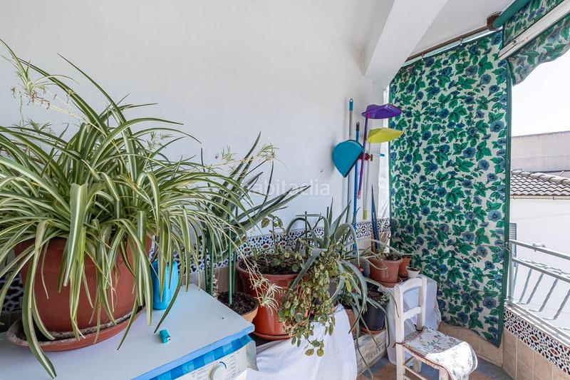 Foto ca6e0555-a2d4-46d0-a2eb-2ce5594eb705. Piso presentamos un espectacular piso situado en la encantadora localidad , situado junto al ayuntamineto y a me en Maracena
