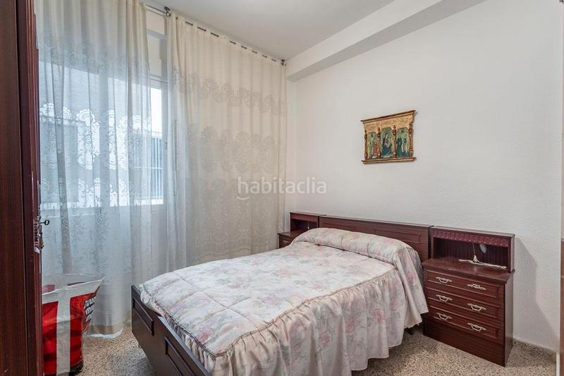Foto 109304fa-29e6-413a-b3e9-ed125f4abc22. Piso ¿buscas una vivienda con excelente ubicación y distribución funcional? esta propiedad lo tiene todo: se encuentra en el corazón de en Granada