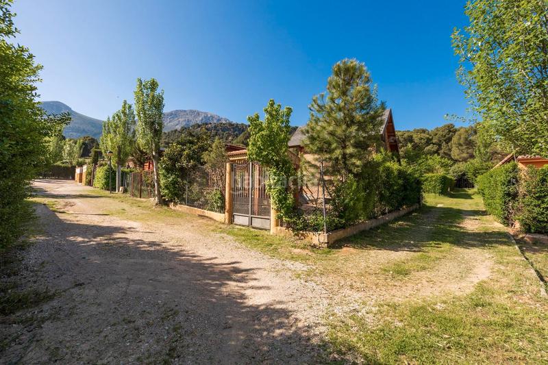 Foto f2744f16-3c41-4a91-8384-74fdef8c2265. Finca rústica preciosa parcela ideal para poner una caravana o casa movil, para pasar fines de semana o vacaciones. situada en un entorno maravi en Iznalloz