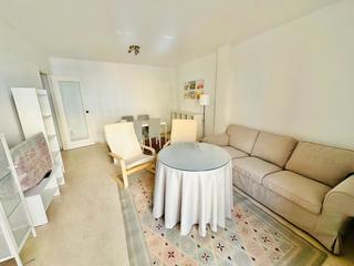 Lloguer Pis  Calle abén humeya. Disponibilidad inmediata fantastico piso de tres habitaciones y