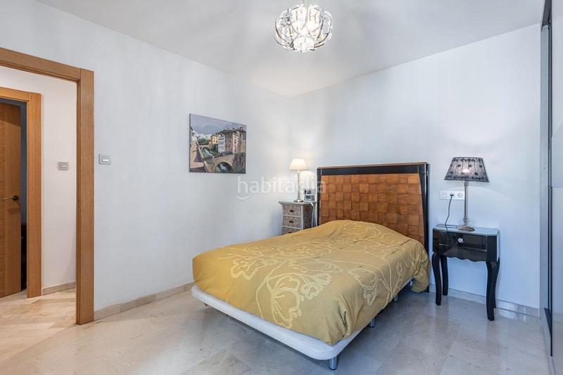 Foto 4d9d454e-d0ec-435b-b35f-53ef5a9dc68e. Piso ¿buscas un hogar totalmente reformado con estilo y ubicación inmejorable? te presentamos esta auténtica joya en el casco histórico en Granada