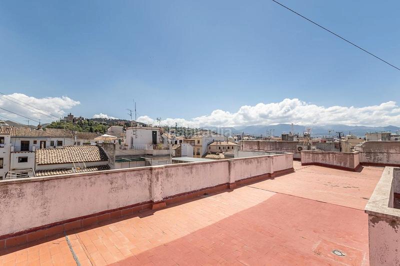 Foto 67036b56-1e08-4f24-b7ed-5337a2590df2. Piso ¿buscas un hogar totalmente reformado con estilo y ubicación inmejorable? te presentamos esta auténtica joya en el casco histórico en Granada