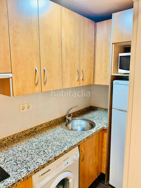 Foto 73ae5897-f24d-430c-a7fa-13fb79ab1e92. Alquiler estudio disponibilidad inmediata estudio tipo loft en el centro , consta de cocina equipada, baño completo, primera planta inter en Granada