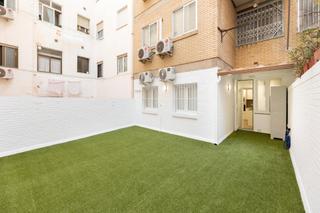 Pis  Calle faisán. ¡oportunidad única en granada! ? se vende espectacular piso tota