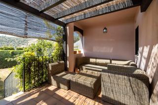 Reihenhaus  Calle sala de los reyes. Te presentamos una hermosa casa en muy buen estado, ubicada en l