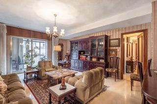 Appartement  Calle pedro antonio de alarcón. Te presentamos un magnífico piso situado en la emblemática calle