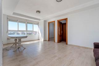 Appartement  Calle diamantino garcía. A tan solo 5 minutos andando del palacio de deportes y a 10 minu