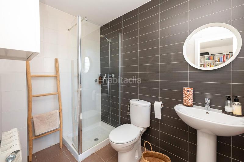 Foto 118992cd-dbe7-4d4f-bddc-84a44fd46c0a. Reihenhaus mit heizung parking in Crta. De la Sierra Granada