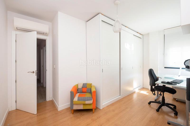 Foto 7b44d71a-e2ef-4f55-a30d-e4486ed296ab. Reihenhaus mit heizung parking in Crta. De la Sierra Granada