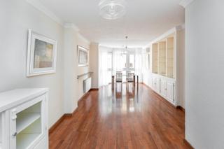 Appartement  Calle las flores. Magnífico piso en planta alta, muy tranquilo, en pleno centro de