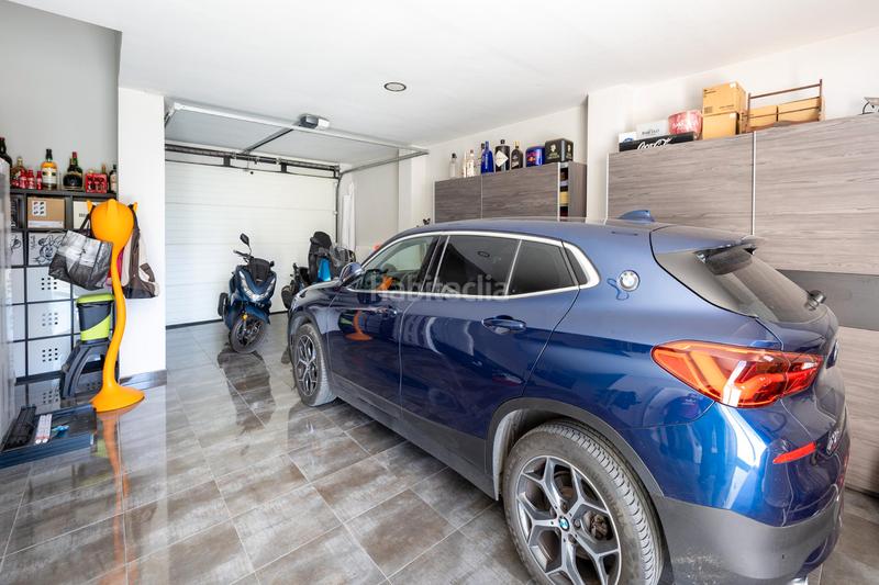 Foto 75b9da5f-16f7-402e-8244-87a6b56dd364. Reihenhaus mit kamin heizung parking pool in Crta. De la Sierra Granada